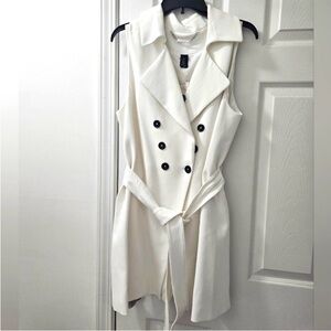 White House Black Market White Sleeveless Vest